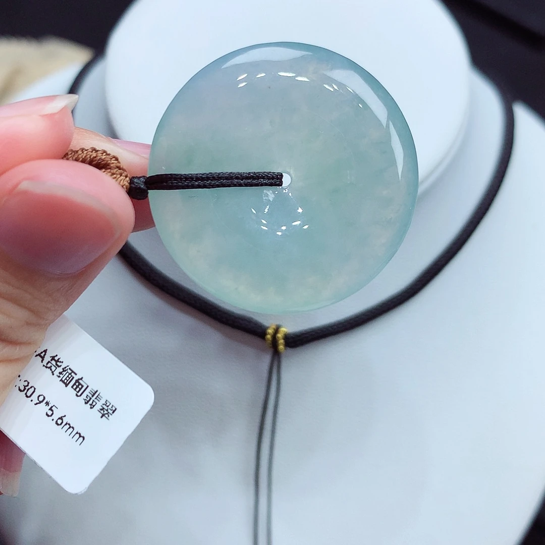 翡翠未镶嵌颈饰翡翠8，30.9/5.6