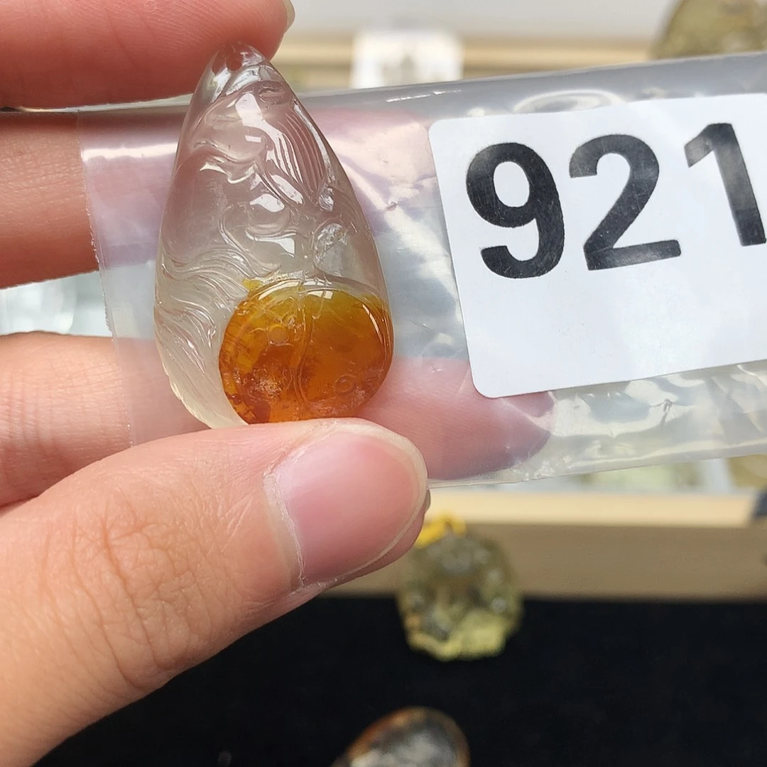 未镶嵌颈饰水晶吊坠