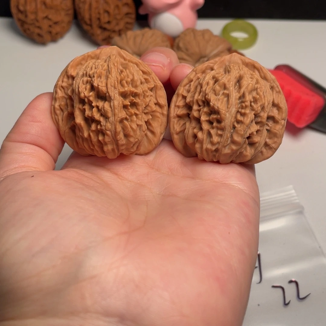 聽***夠吊坠文玩核桃楼子