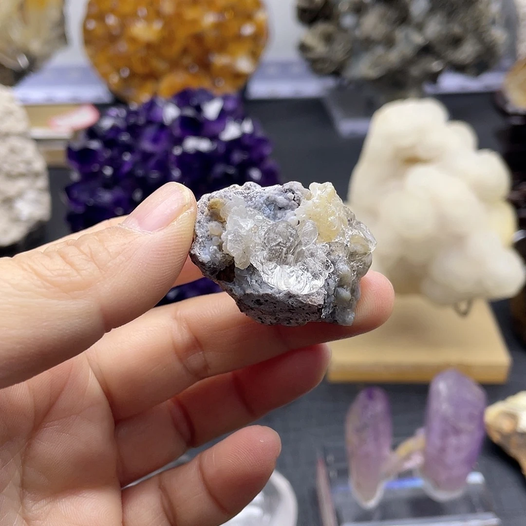 2坦桑石（处理）玉滴石