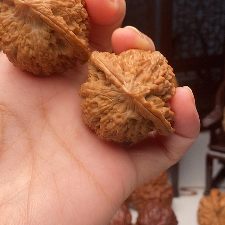 叁***灬木质类吊坠满天星