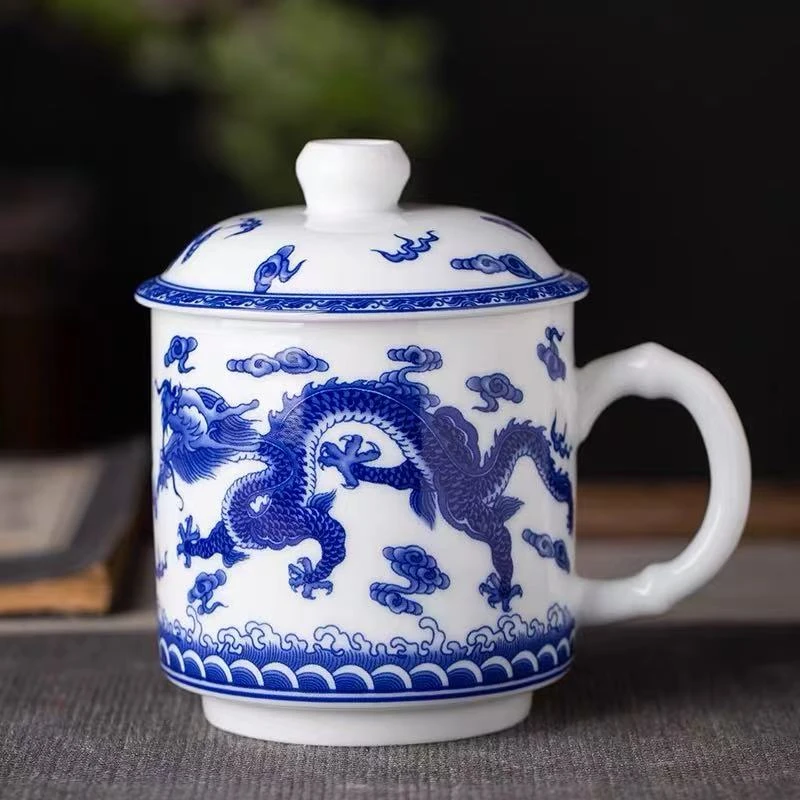 景德镇茶杯陶瓷家用带盖水杯中式个人办公室青花杯会议杯