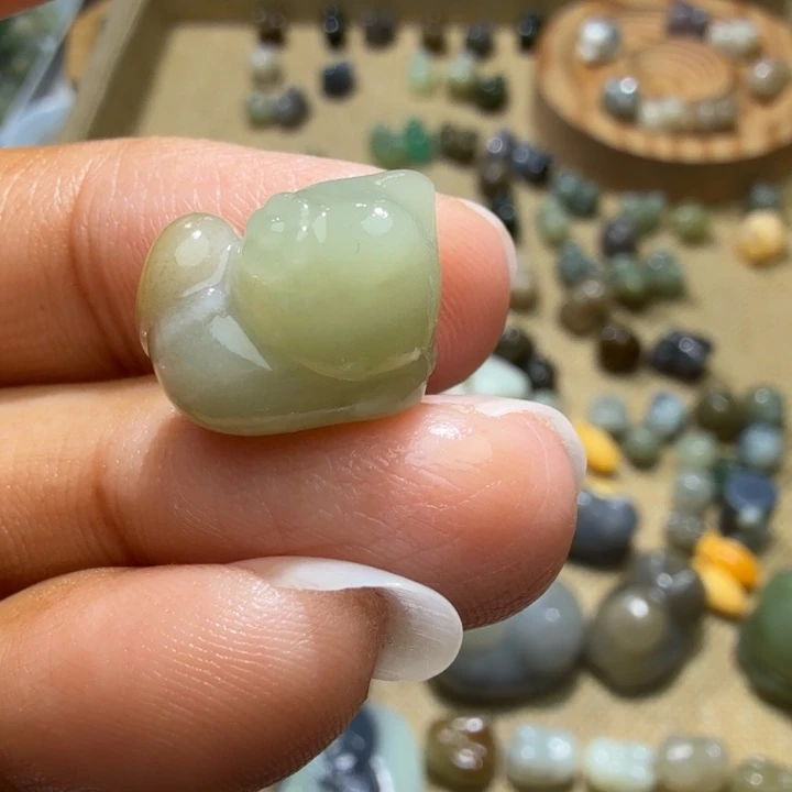 和田玉未镶嵌珠宝奇石