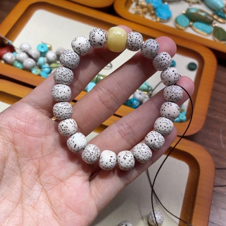 星月菩提手串星月菩提搭配蜜蜡