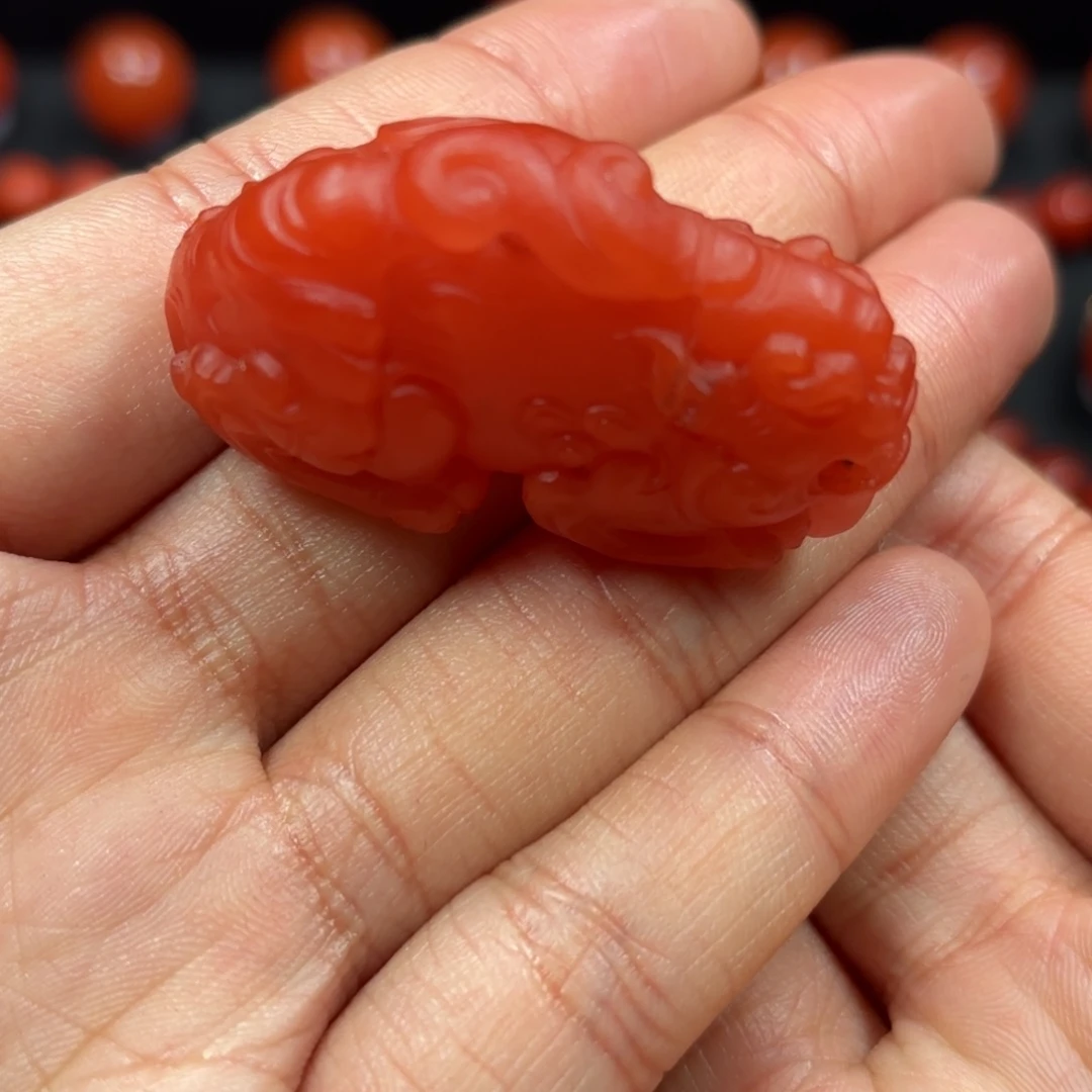 未镶嵌哑光柿子红貔貅南红玛瑙
