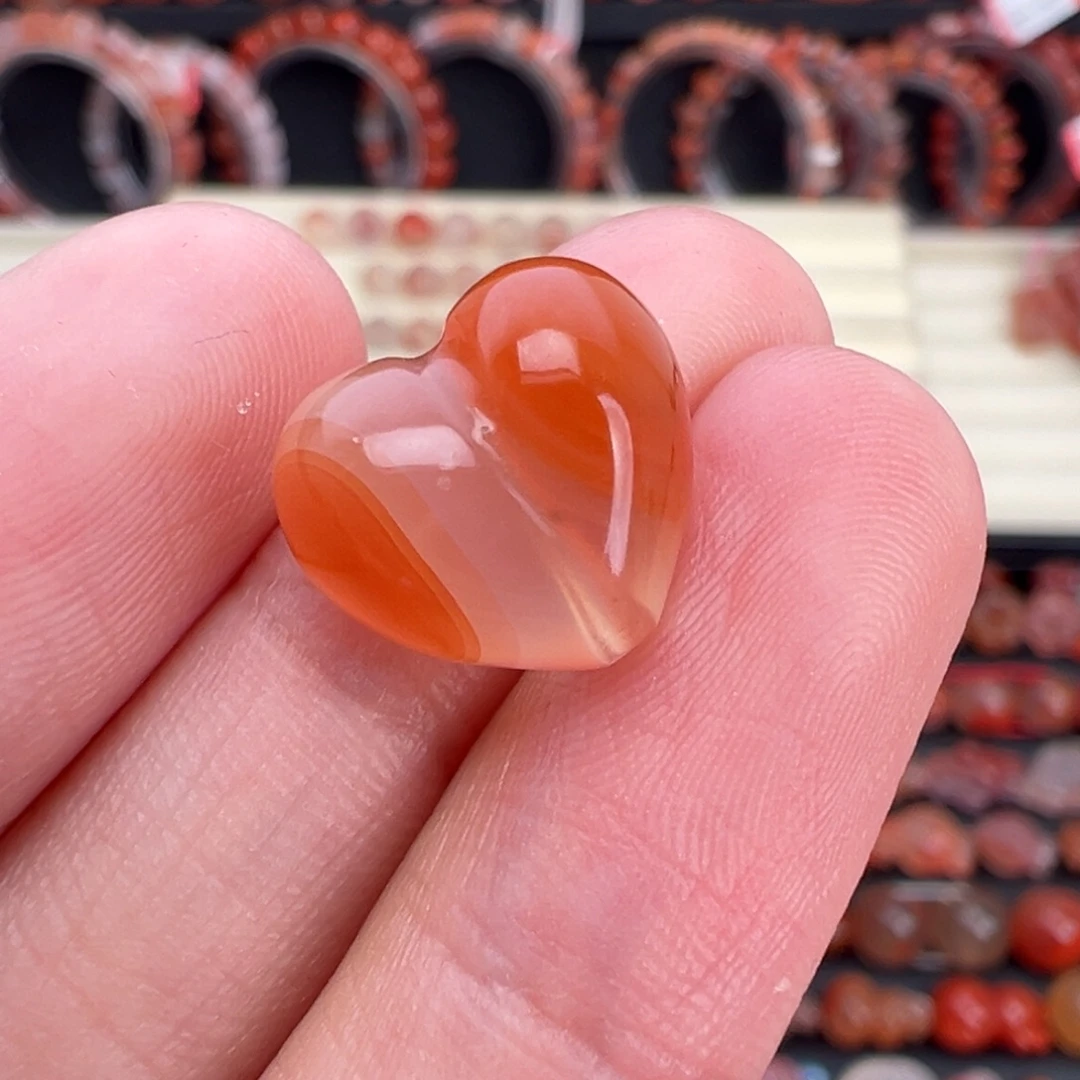 南红玛瑙未镶嵌颈饰小屁桃