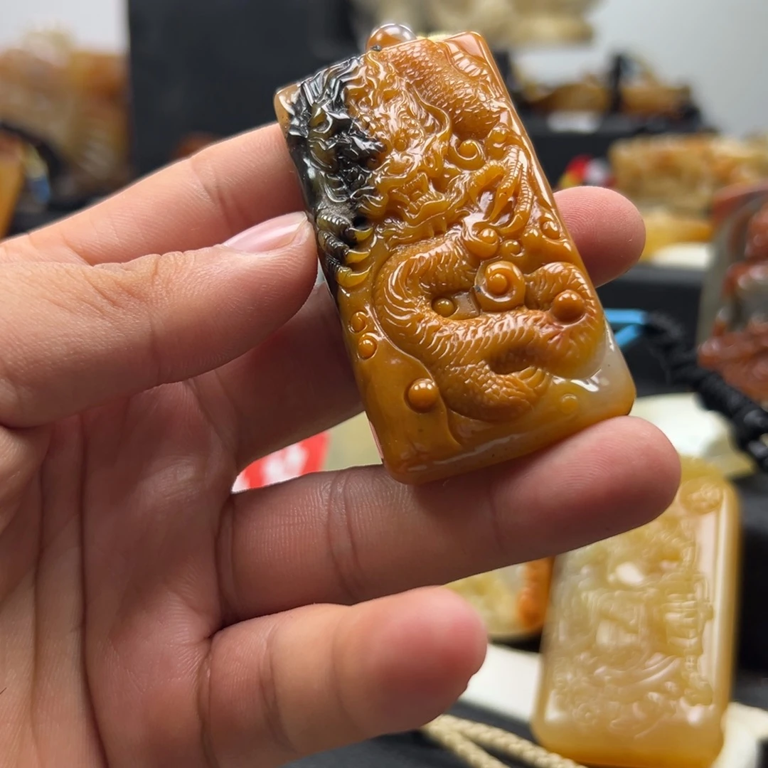 石英质玉（黄龙玉）未镶嵌多选发其一