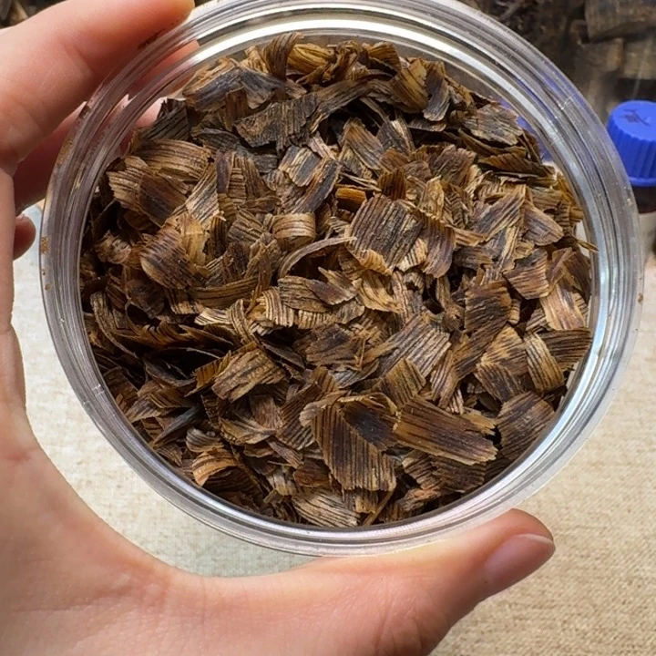 沉香碎屑沉香大***见海南千里香树心油切片老料70克
