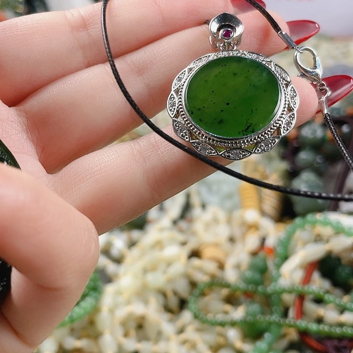 未镶嵌和田玉挂件