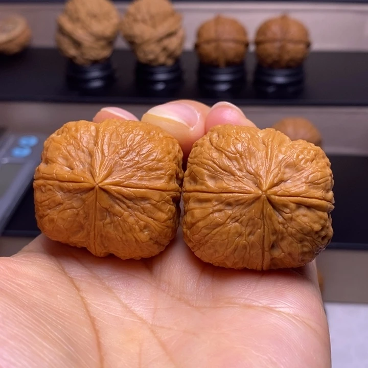 文玩核桃把件玺宝四楞30