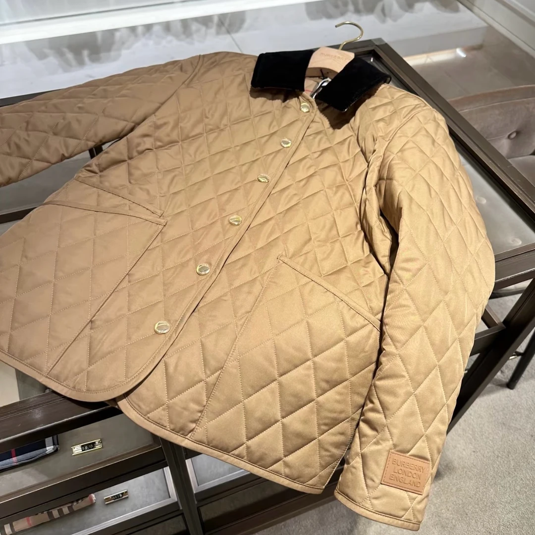 未使用 BURBERRY/博柏利 Burberry博柏利灯芯绒翻领女款棉服