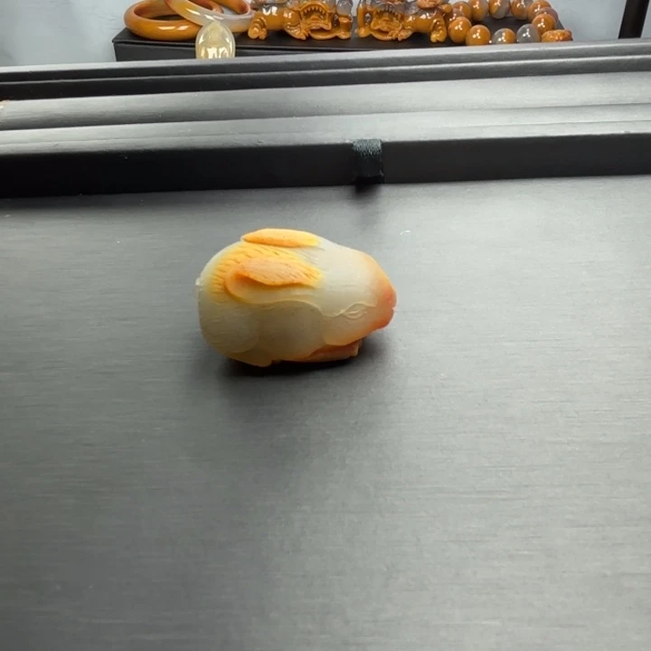 石英质玉（黄龙玉）未镶嵌颈饰