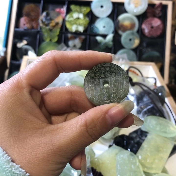 岫玉未镶嵌岫玉挂件