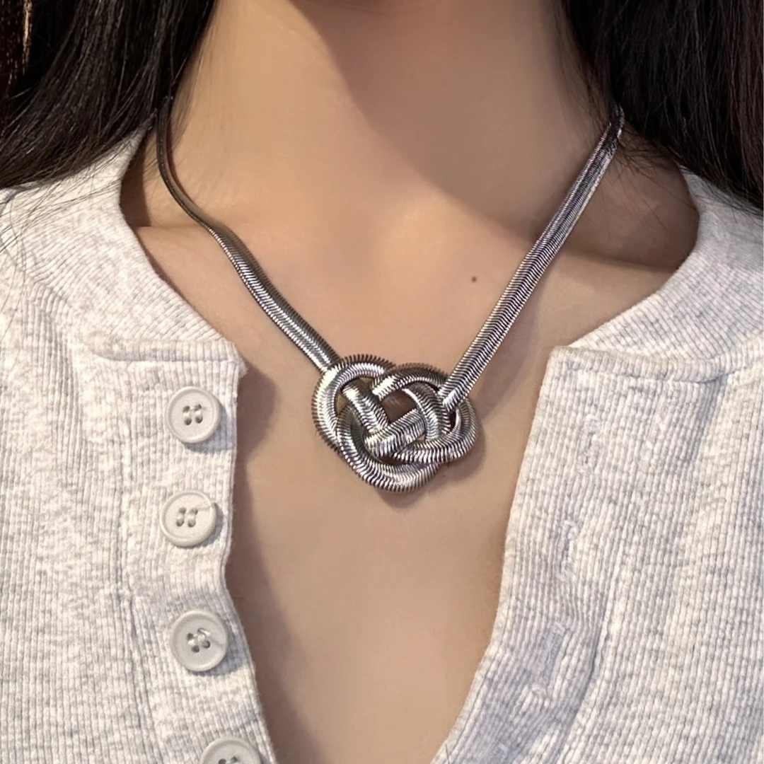 钛钢项链 （哟酷酷）小众设计感百搭团接扣项链