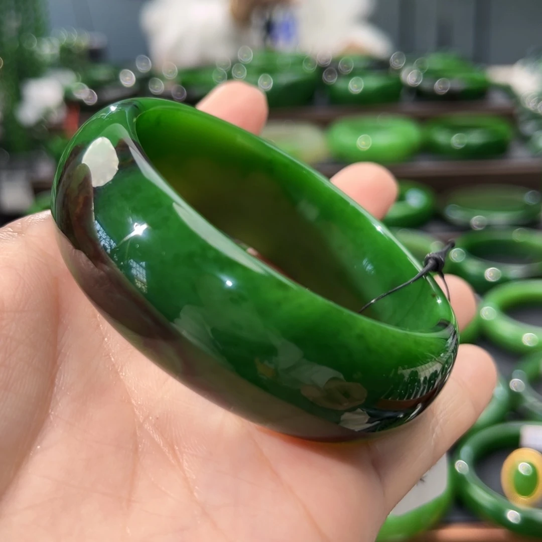 未镶嵌手镯和田玉（碧玉）