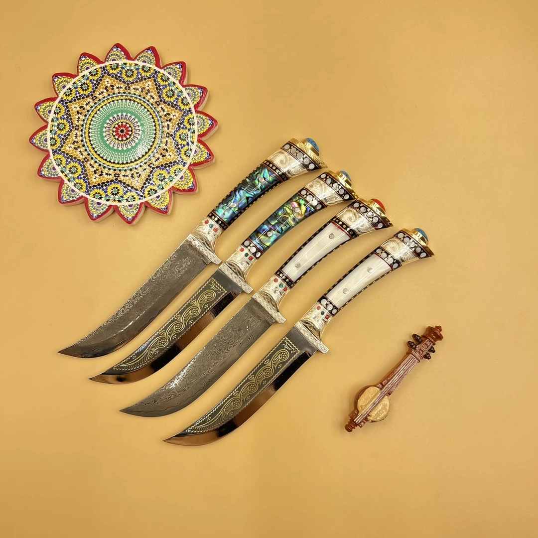 【英吉沙】马蹄款白银柄可送人可收藏直柄小刀