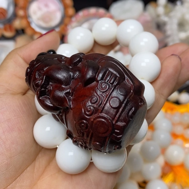 西***人乌木类花梨木，1.6半玉化单圈