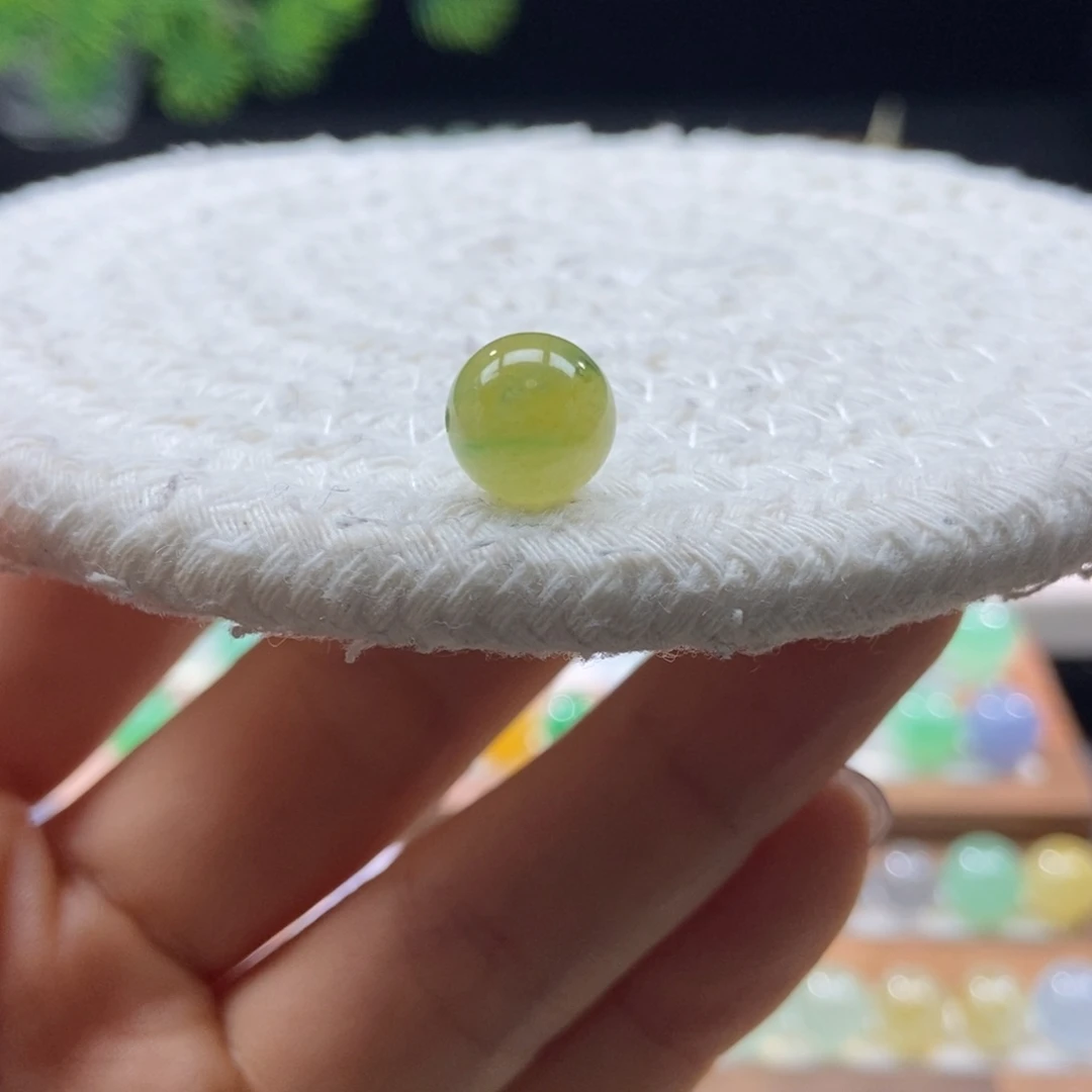 翡翠颈饰未镶嵌冰橘黄飘绿圆珠9+