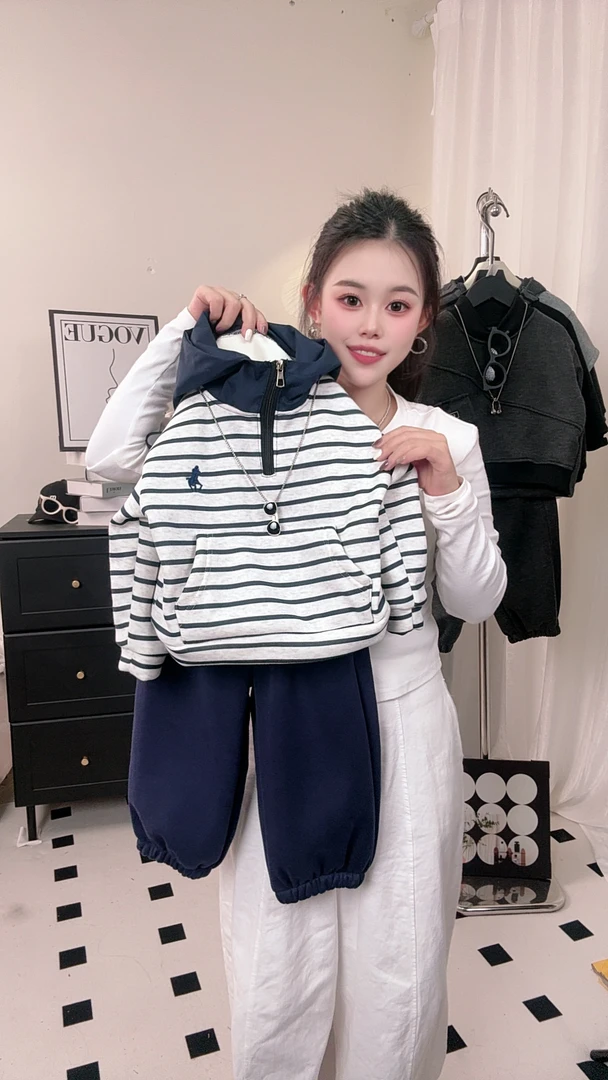 【加绒】男童卫衣2025秋冬季新款儿童条纹上衣男宝秋冬帅气连帽衣服