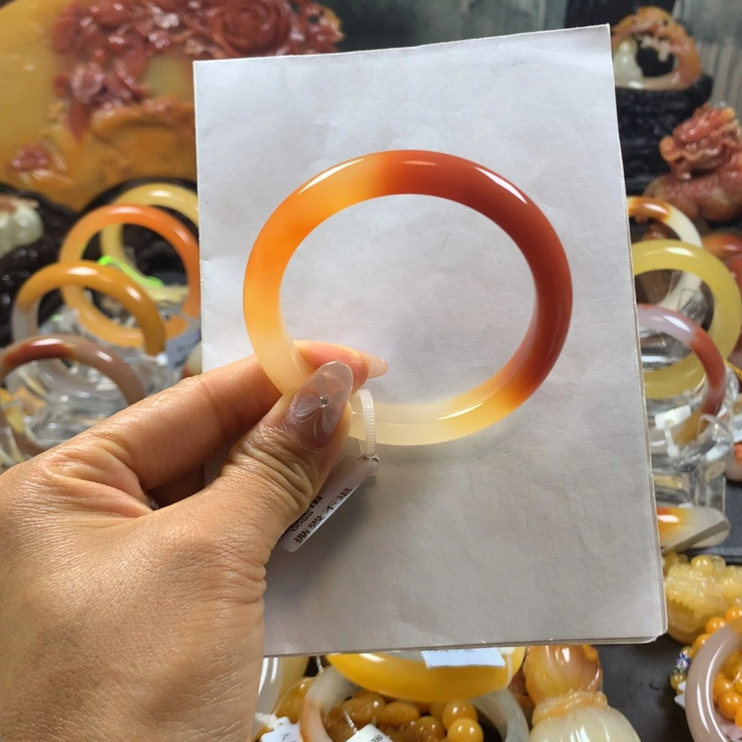 石英质玉(黄龙玉)未镶嵌手镯阳阳