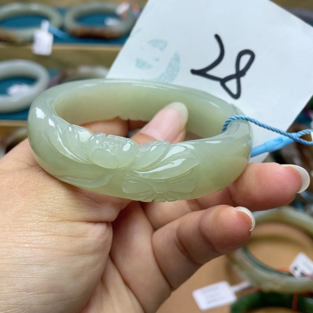 未镶嵌手镯和田玉圈口55