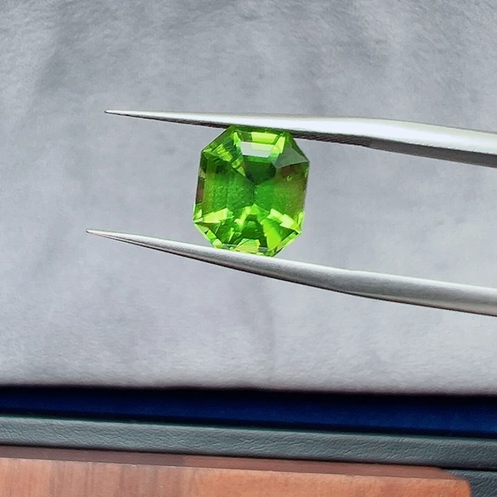 未镶嵌橄榄石裸石3.26ct 天然巴基斯坦橄榄石