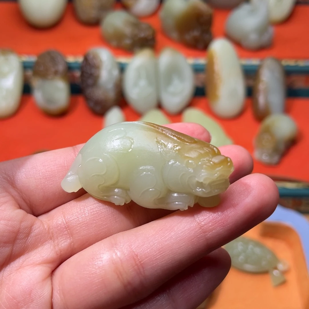 和田玉（糖玉）未镶嵌挂件