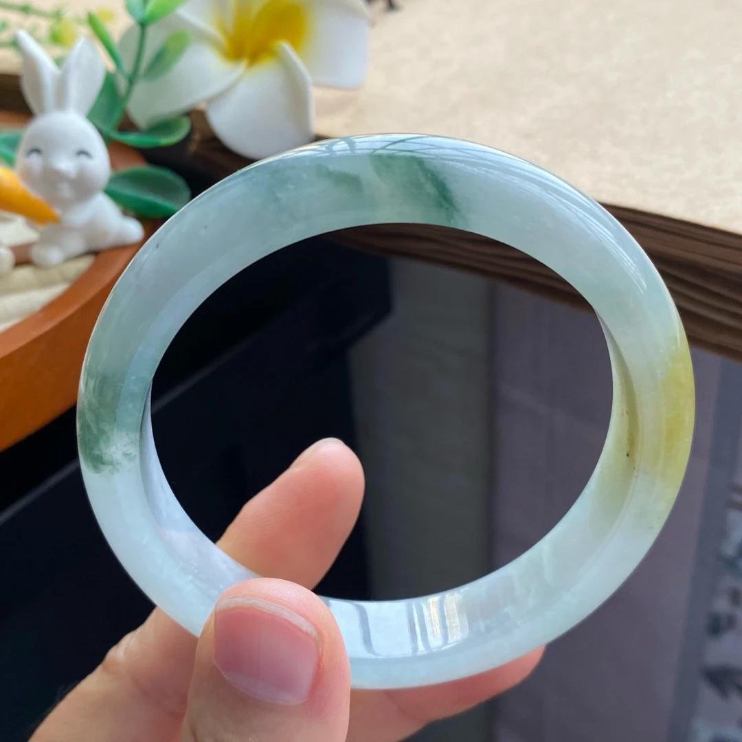 天然翡翠12.22批12159号59.2-12.8-8！黄加绿飘花镯天然翡翠手镯