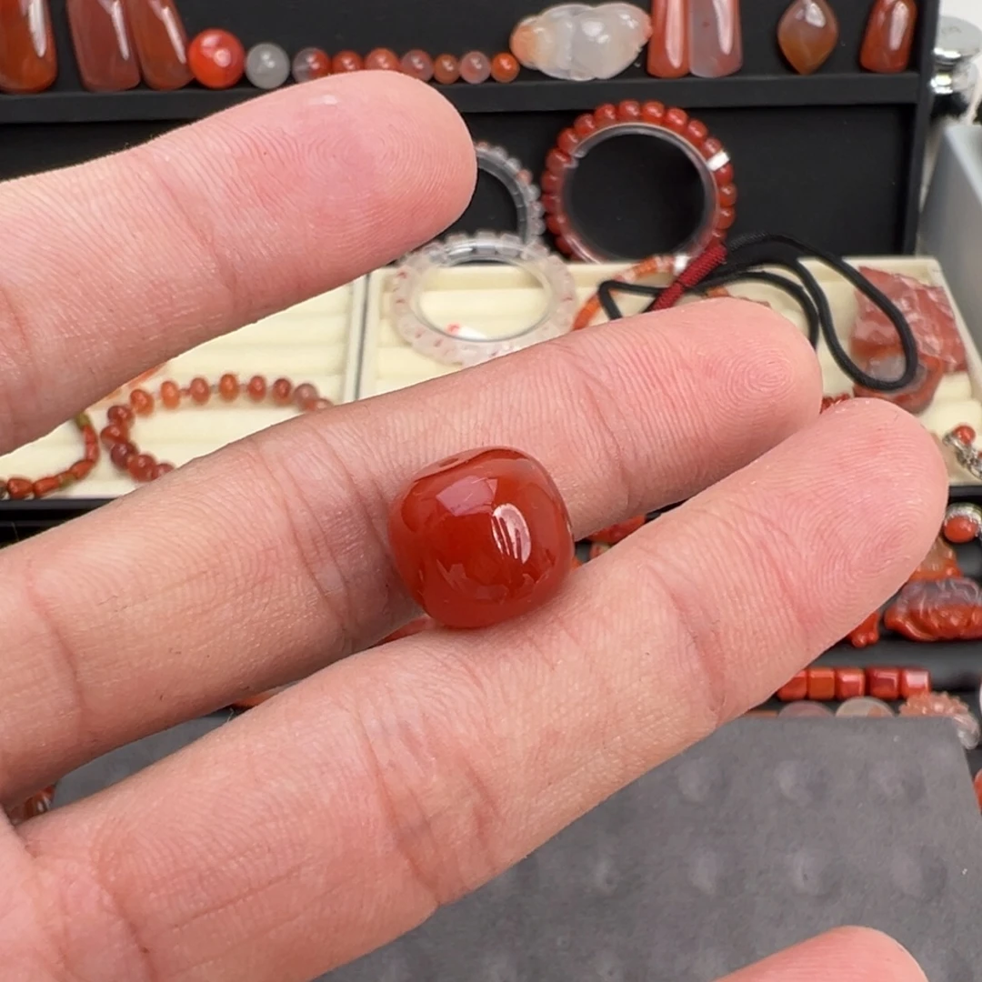 A***胡南红玛瑙未镶嵌颈饰老型珠12.5mm