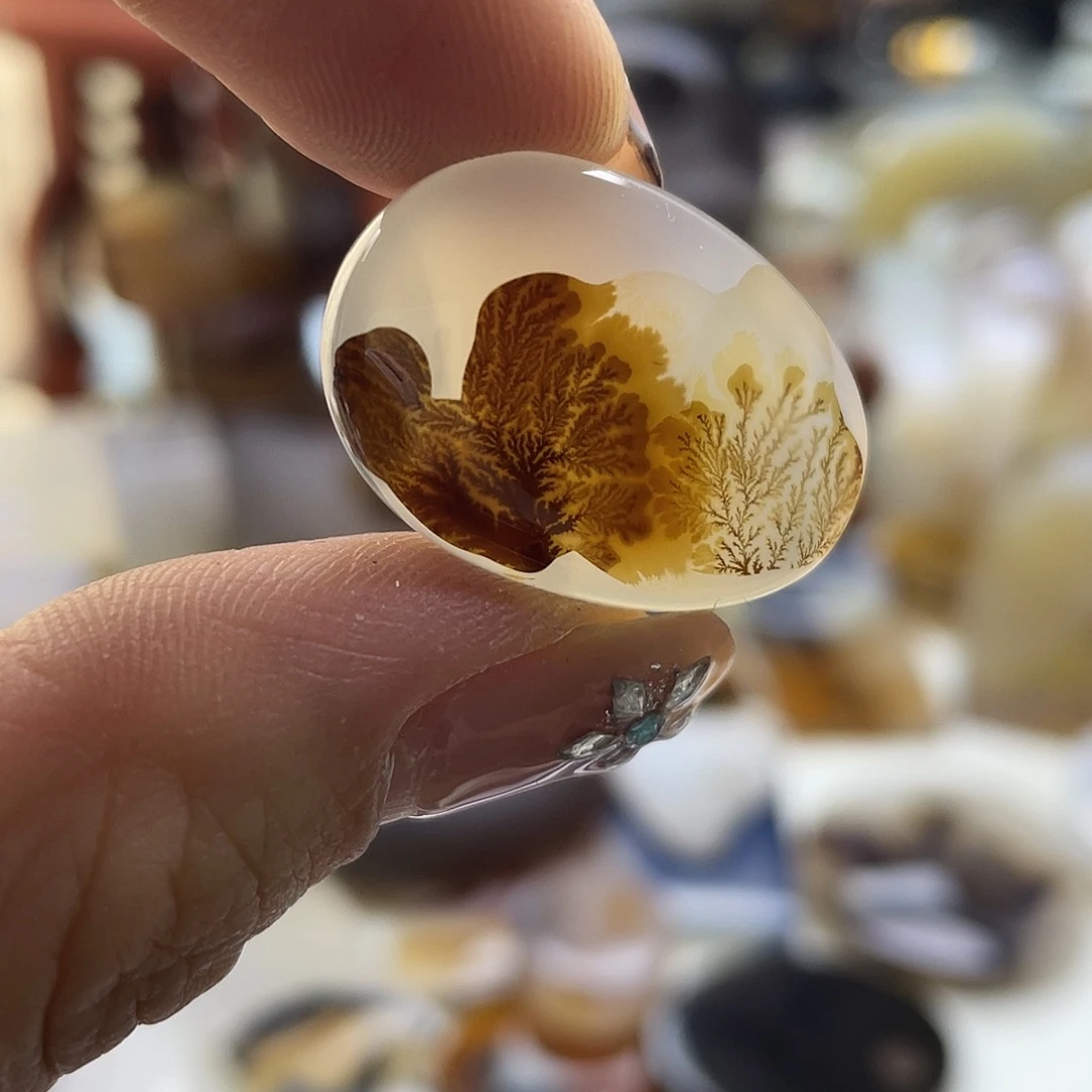 玛瑙/玉髓未镶嵌珠宝半成品