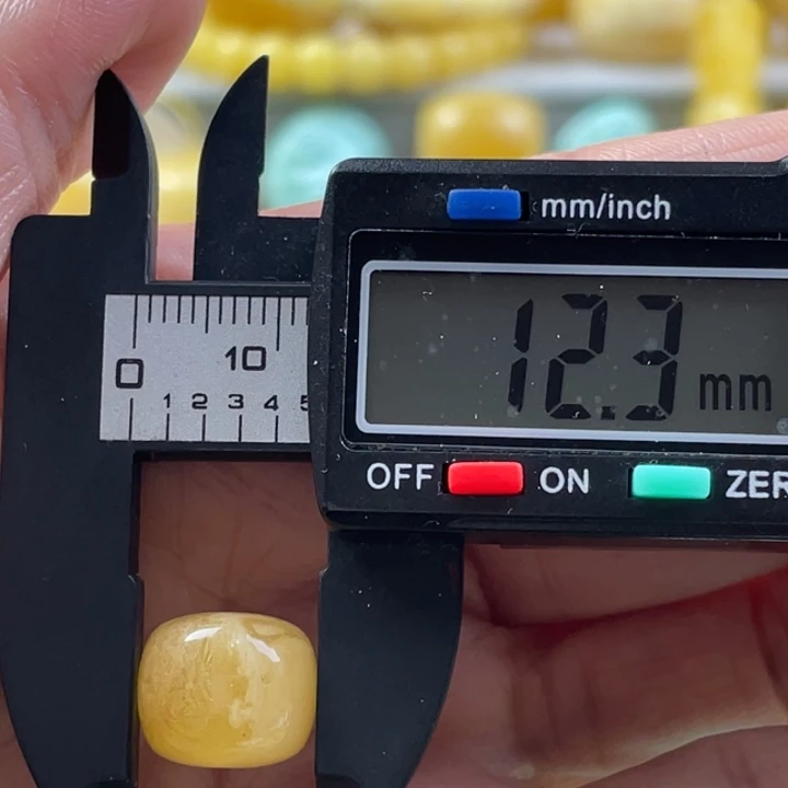 【闪购商品】琥珀裸石未镶嵌10号杂