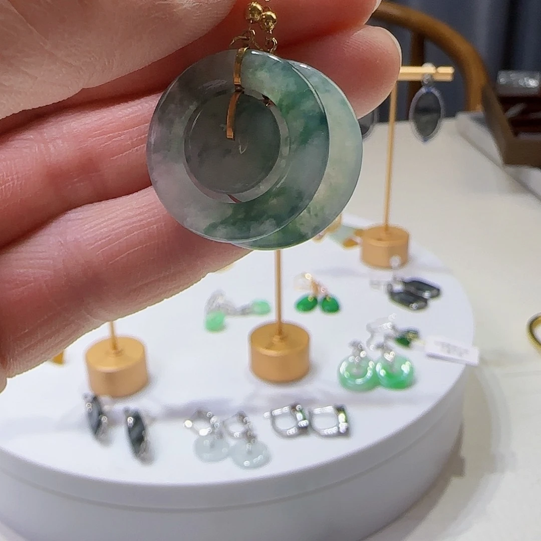 翡翠耳饰18K金镶嵌天然缅甸a货翡翠