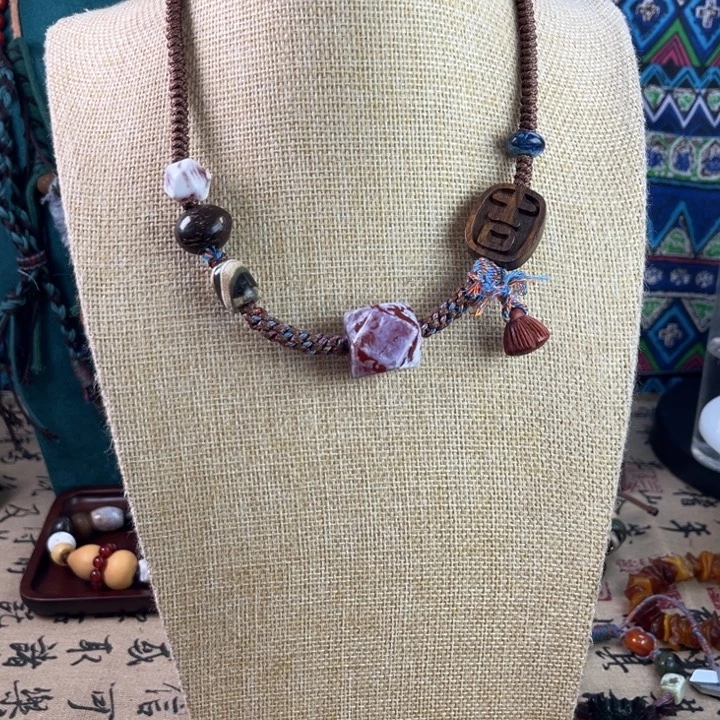 玛瑙/玉髓未镶嵌颈饰