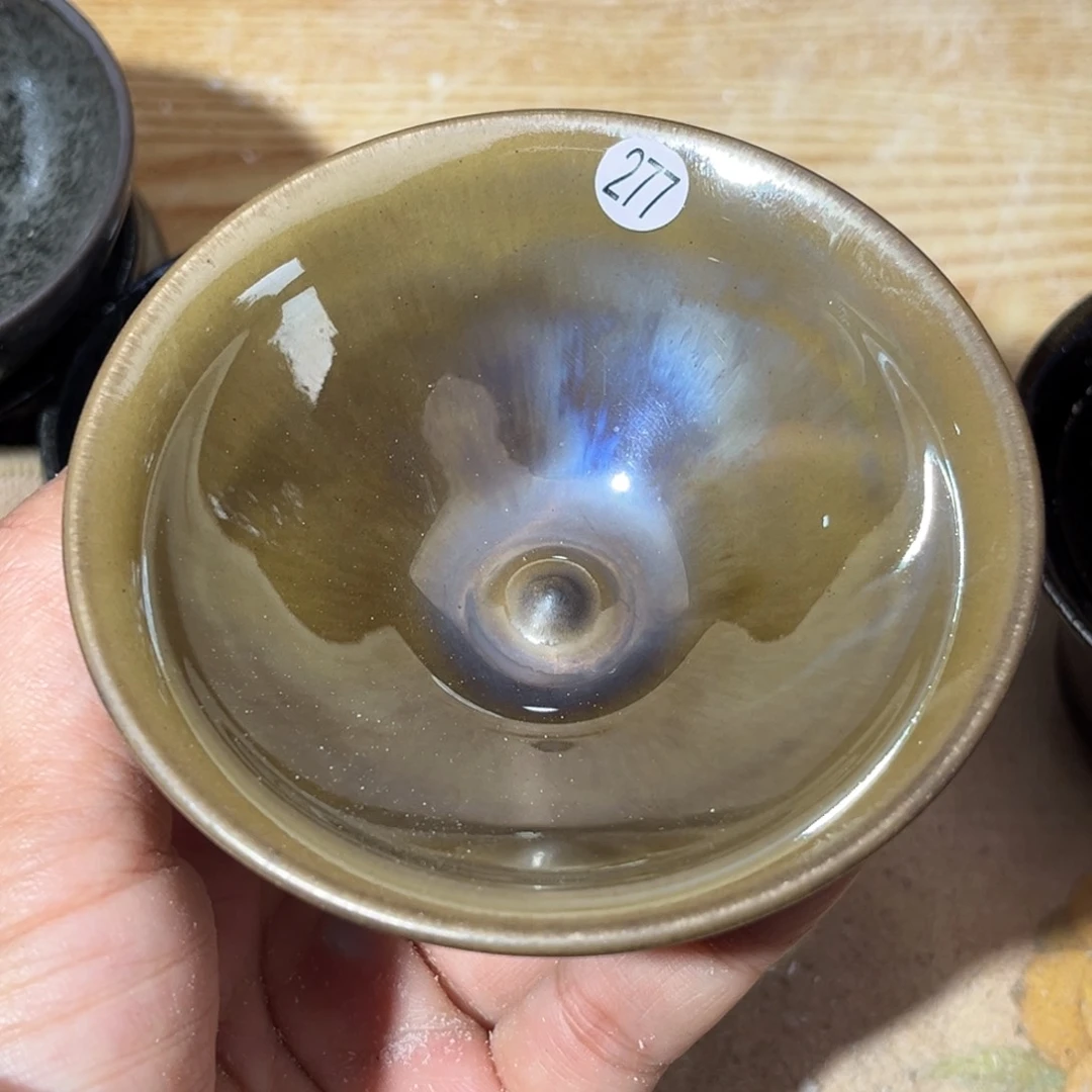 茶盏义兴龙窑坚持真柴烧