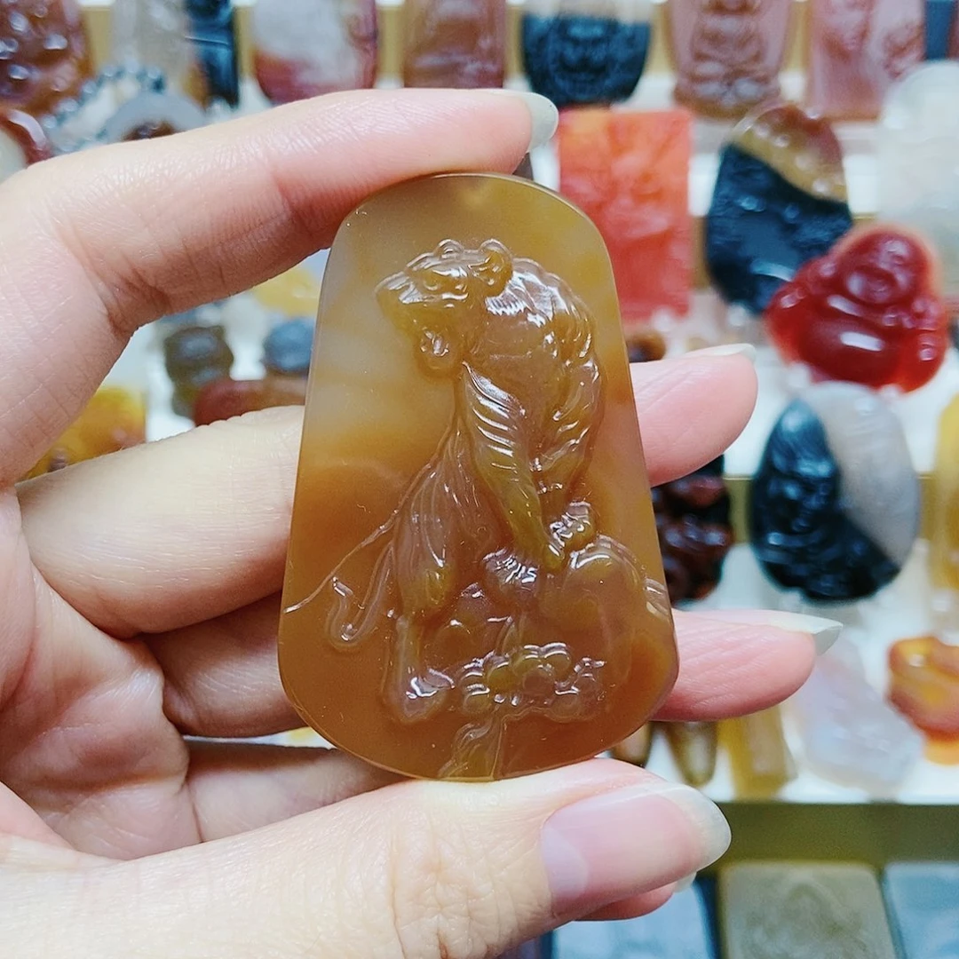 玛瑙/玉髓颈饰未镶嵌