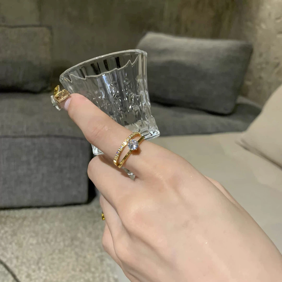 钛钢戒指 爆闪简约气质精致百搭戒指女个性食指戒高级指环不褪色