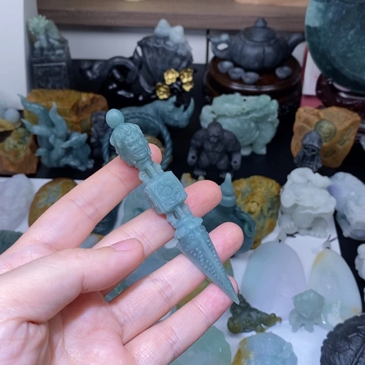 定制翡翠未镶嵌翡翠