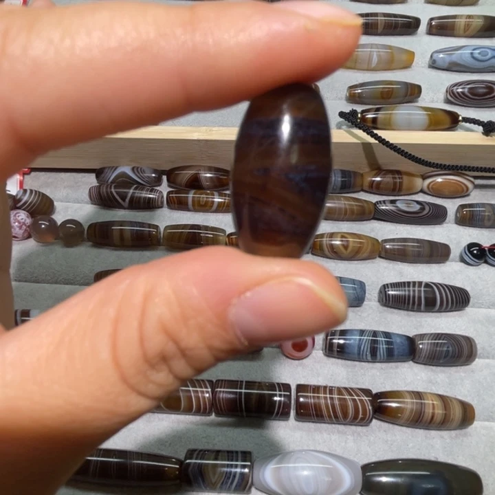 V***R玛瑙/玉髓未镶嵌颈饰