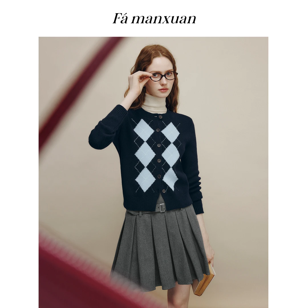 法曼萱复古撞色蓝色菱格安迪绒针织开衫女2025冬MIU系学院风上衣