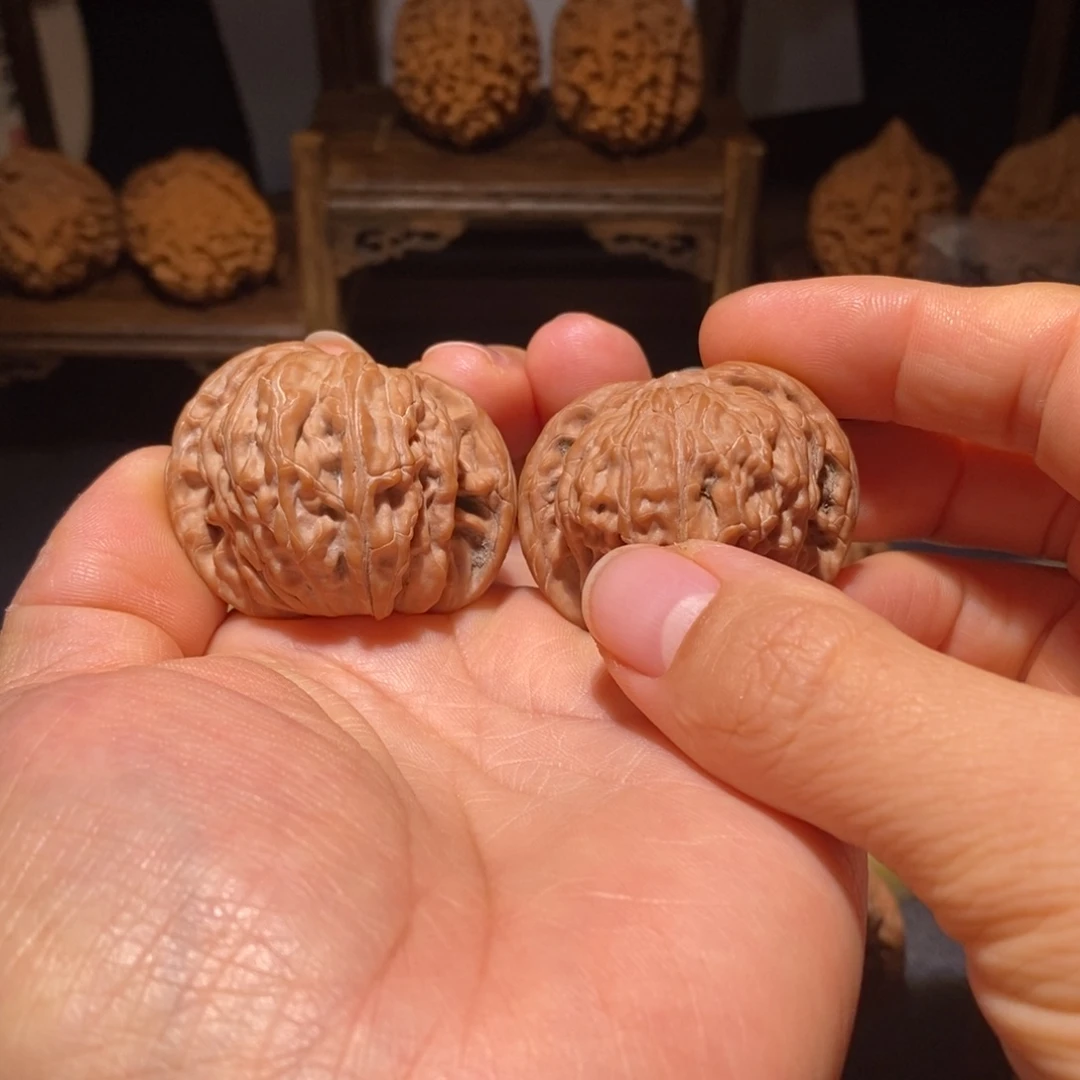 文玩核桃吊坠蝴蝶磨42