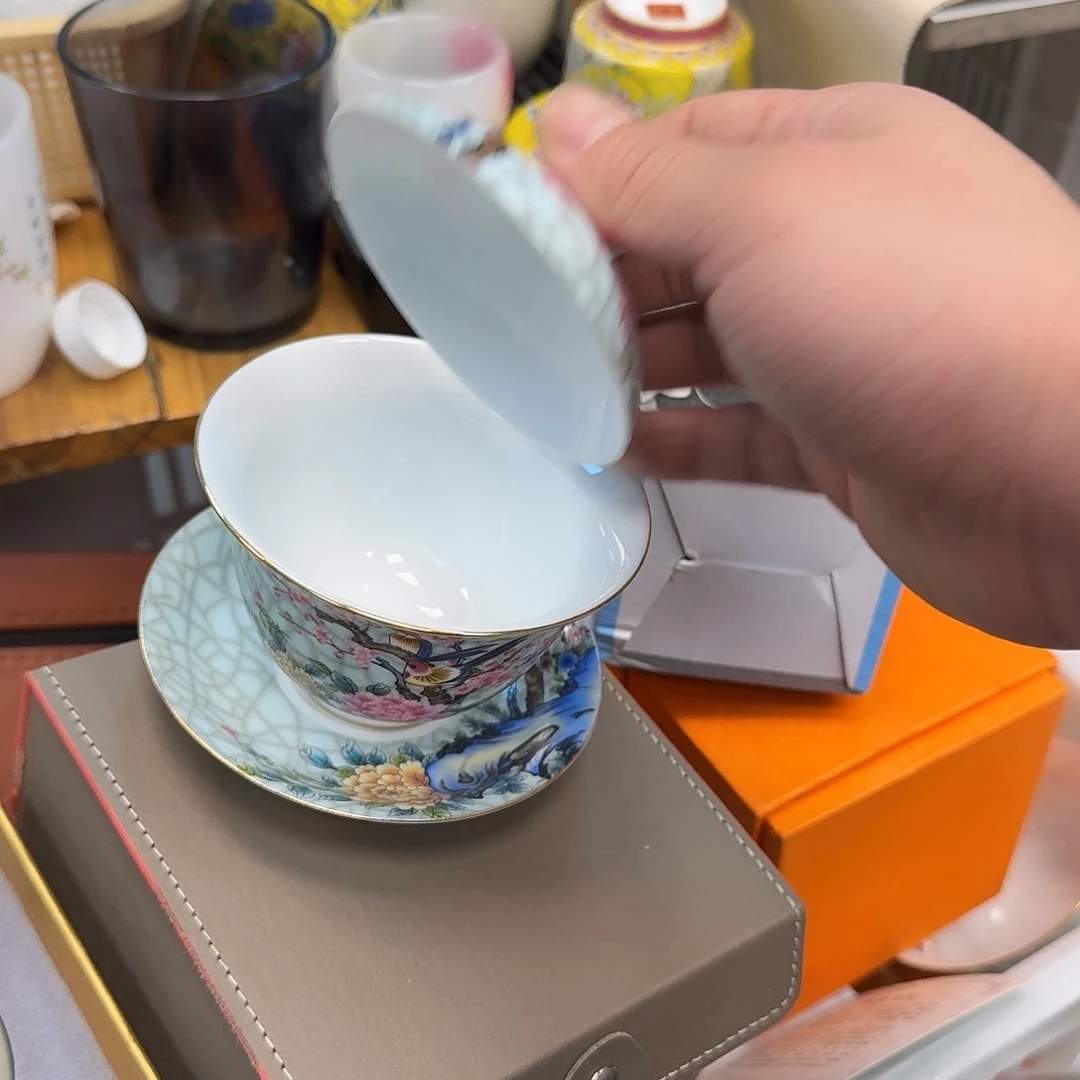 三才带开片淡蓝色三才