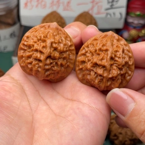 【闪购商品】文玩核桃把件37全品瓷娃娃