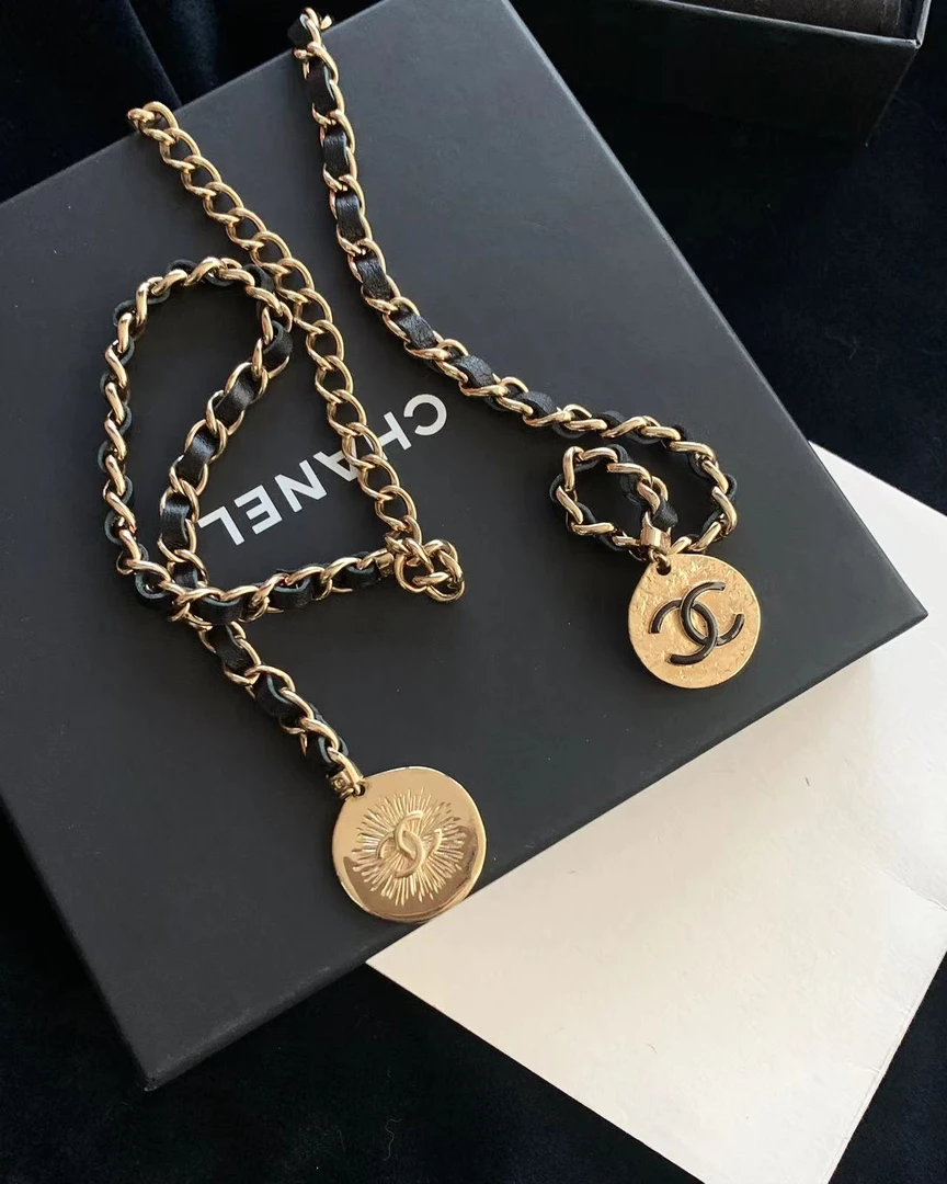95新 Chanel/香奈儿 黑金皮穿链金币腰链  16071758  nn
