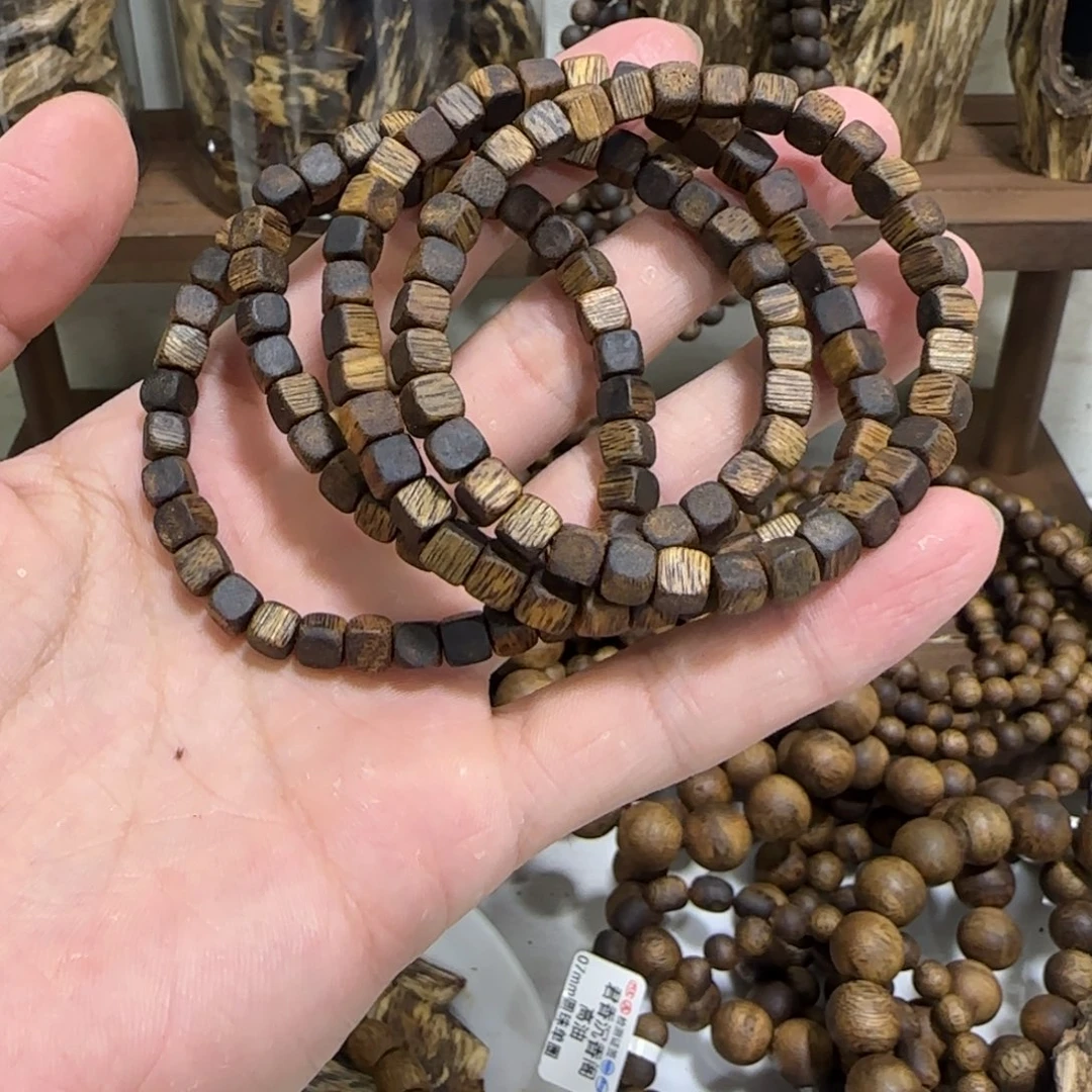 沉香碎屑沉香奇楠沉香方糖05