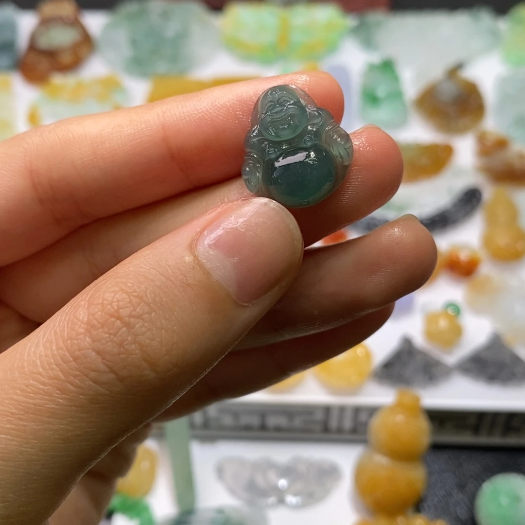 定制翡翠未镶嵌吊坠