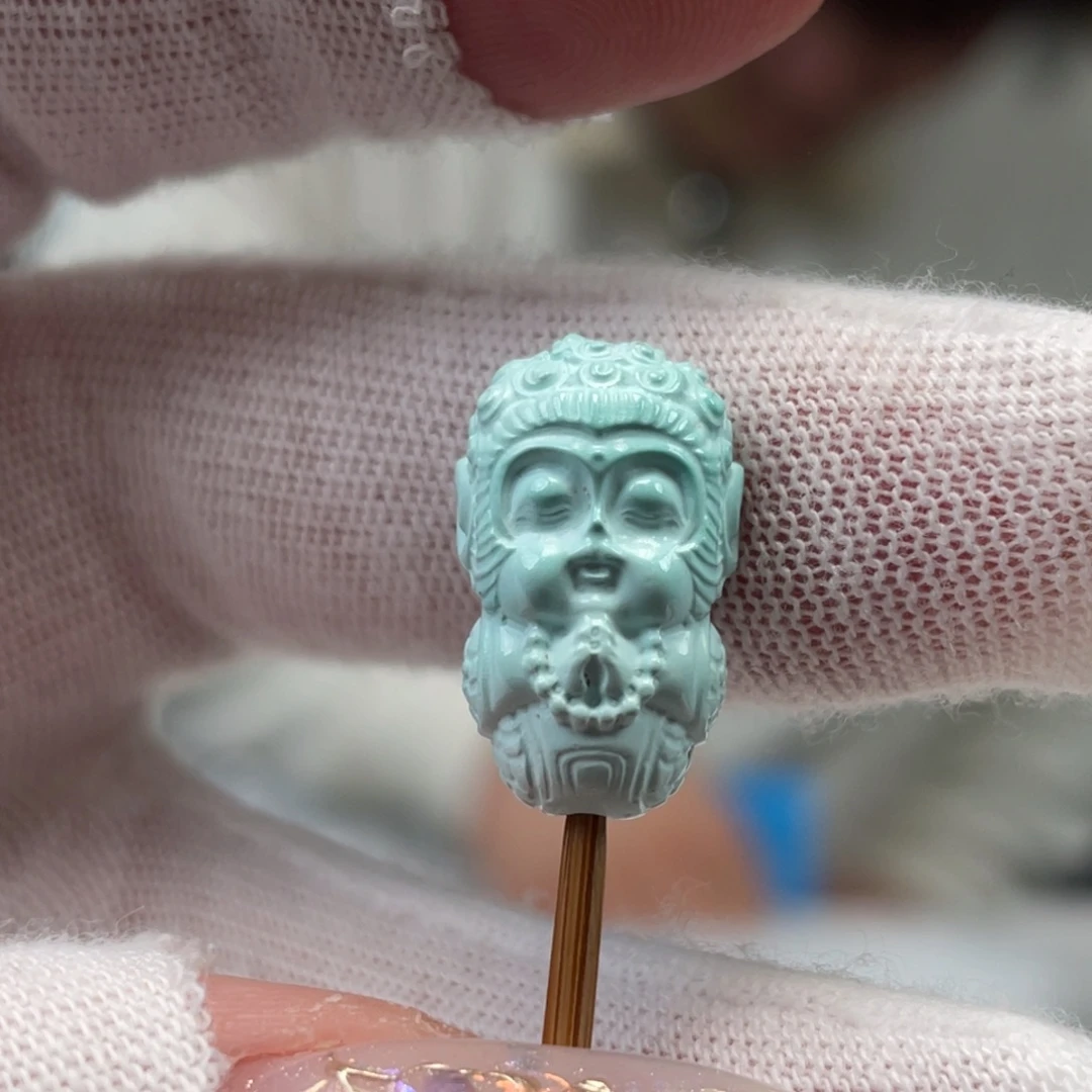 绿松石未镶嵌挂件