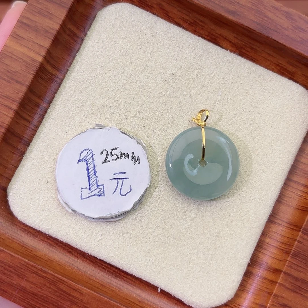 翡翠18K金镶嵌颈饰Z****○平安扣