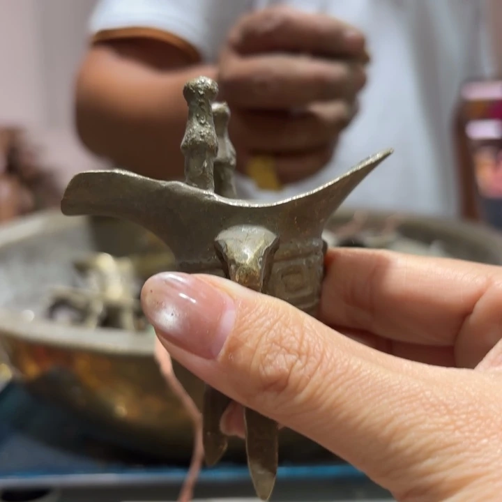 022 铜器物品理性消费