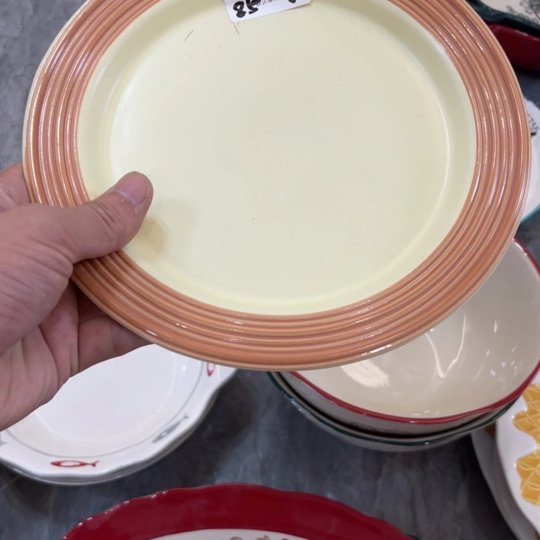 陶瓷微瑕餐具介意勿拍，满18飞！