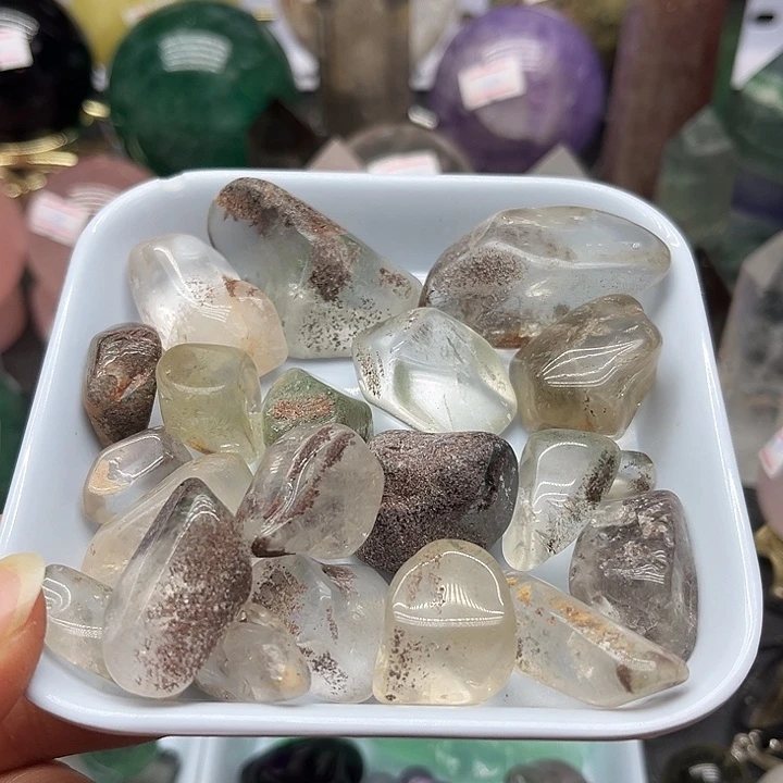 水晶未镶嵌珠宝半成品200克幽灵碎石